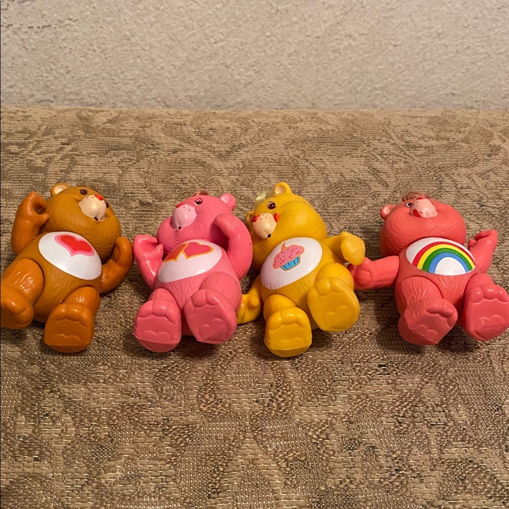 Vintage Lot of 4 Posable Care Bear Figures - Picture 8 of 9